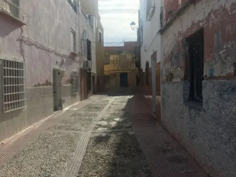 Casa en calle del Inspector Molinos, 7